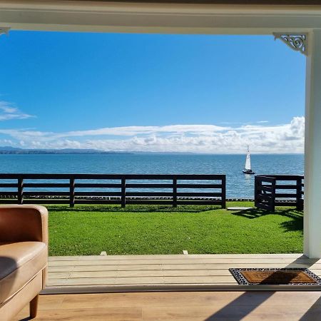 Red Rock Cottage, Beachfront Luxury Clarks Beach Dış mekan fotoğraf