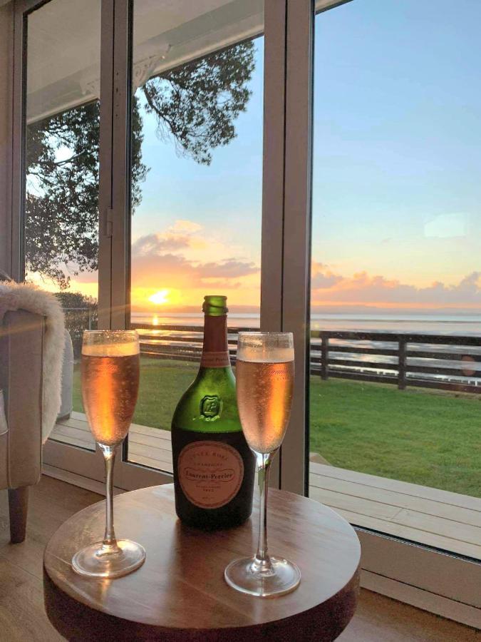 Red Rock Cottage, Beachfront Luxury Clarks Beach Dış mekan fotoğraf